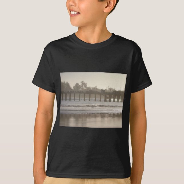 Foggy Santa Cruz Wharf T-shirt (Framsida)