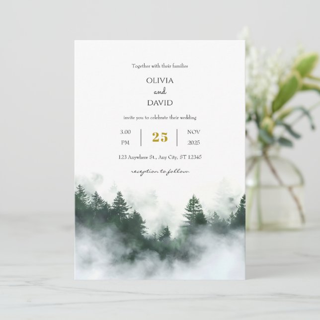 Foggy Seaside Grönt Woodland Forest Beach Wedding Inbjudningar (Stående Fram)
