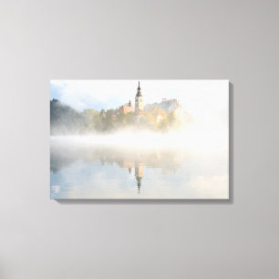 Foggy sunrise vid Sjö Bled Canvastryck