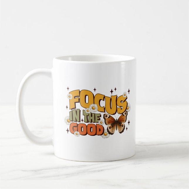 Fokus på den bra tröjan kaffemugg (Vänster)