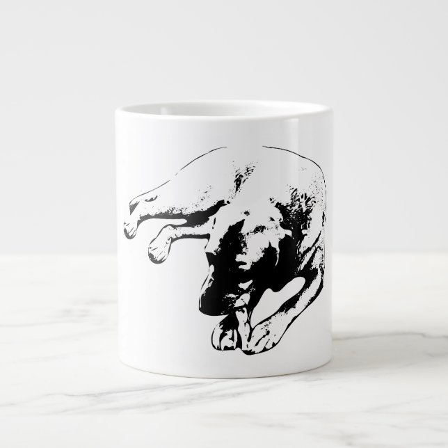 Fokuserad Hund Chewing Porträtt Mugg Jumbo Mugg (Framsidan)
