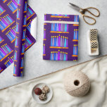 Fold Whimsical Hanukkah Menorah Candles på Lila Presentpapper<br><div class="desc">En lekfull, modern, konstgjord illustration av funky, lekfull, boho mönster-ljus i en menorah hjälper dig att tränga in i Hanukkahs helgdag. Blåljus med färglöst faux foil mönster täcker över en rik, djup lila plommonbakgrund. Känn julhelgens värme och glädje när du användor den här häpnadsväckande, färglösa Hanukkah papper. Matchningskort, kuvert, klistermärken,...</div>