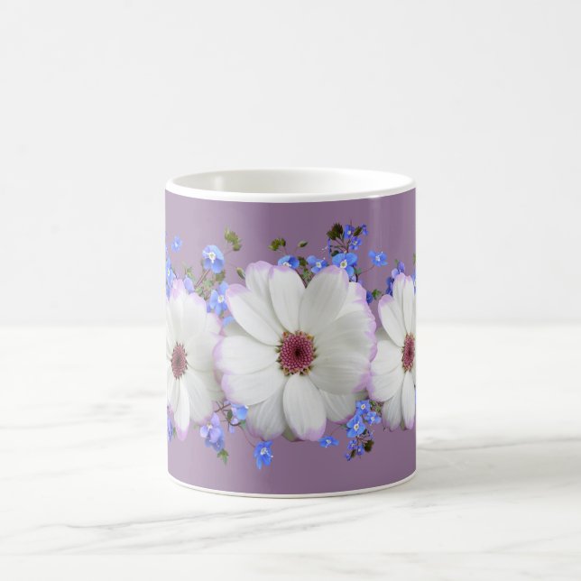 Foliage Daisy Glöm mig inte på Lavender-bakgrunden Kaffemugg (Center)