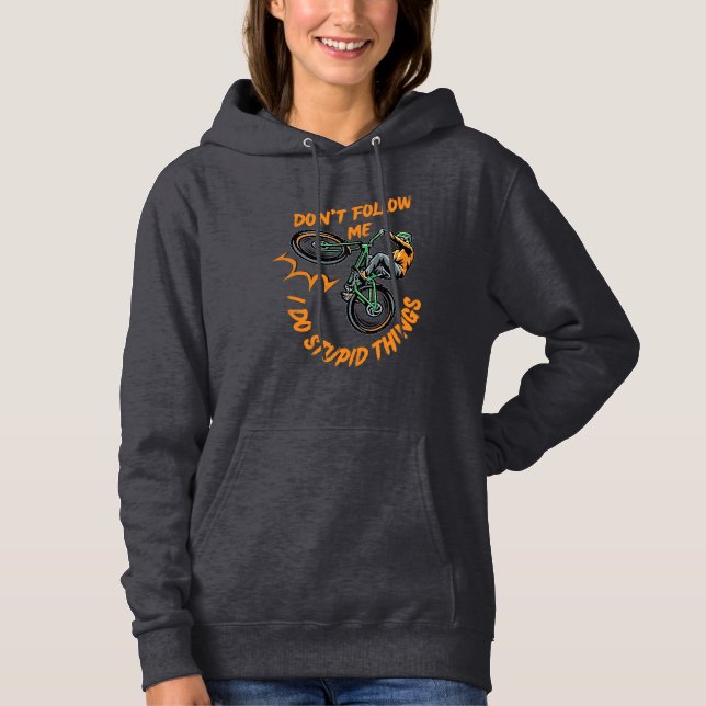 Följ inte med mig lustig bergscykel t shirt (Framsida)