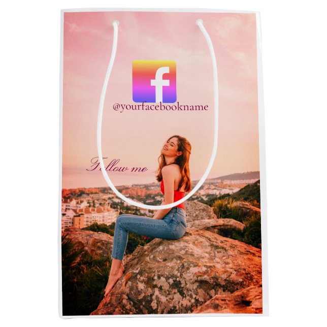 följ oss facebook användarnamn socialt media foto  (Framsidan)