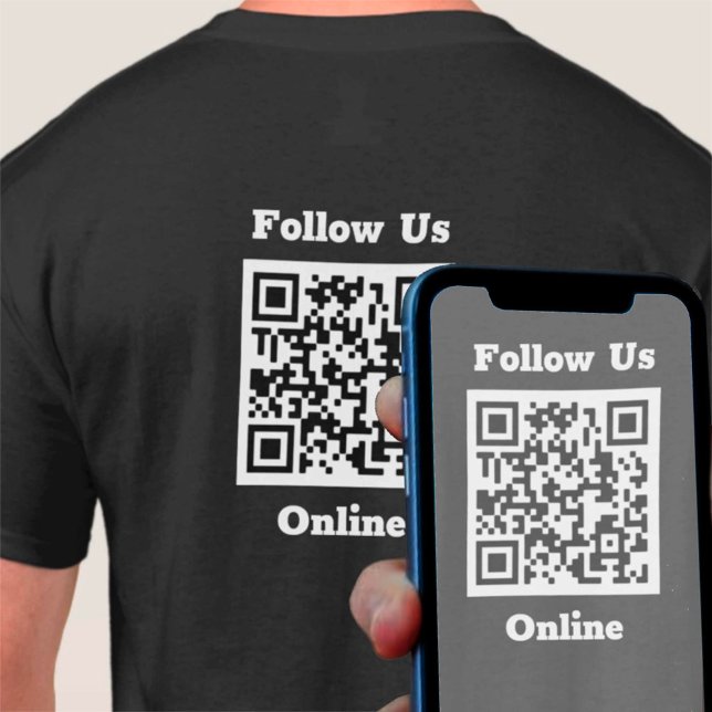 Följ USA-Onlinens meddelande med QR-kod T-Shirt (Skapare uppladdad)
