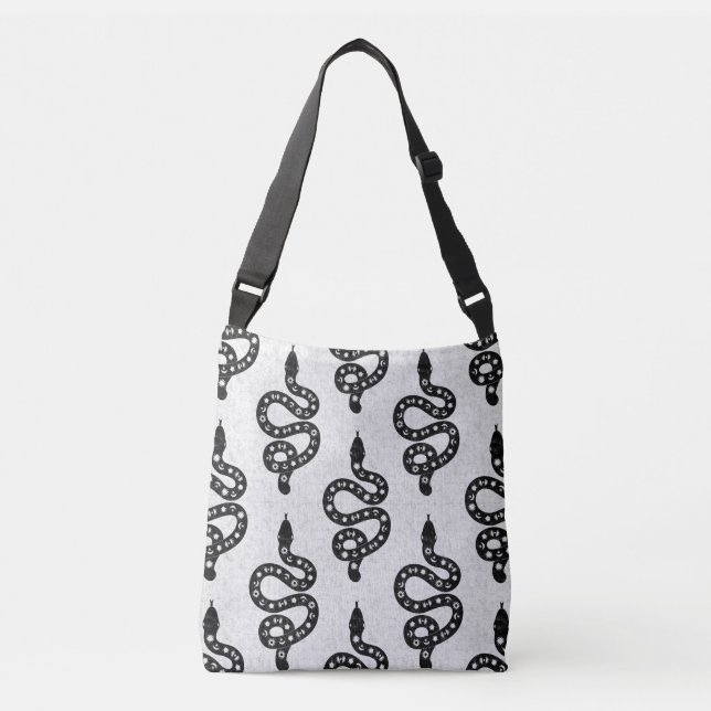 Folk Art Textured Grungy Witchy Snake black white Axelväska (Framsida)