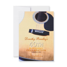 Folk för födelsedagsfestanpassningsbar för gitarr