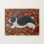 Folk Rabbit Pussel<br><div class="desc">Skaffa dagens moderna biet av teckningar med brun och röd bakgrund. Denna biet av konst innehåller en svart och vit kanin som verkar springa. Detaljerna i den här bilden är mycket vassa och levande. Det är en contemporary konst biet som kommer att bli perfekt för alla typer av folktema som...</div>