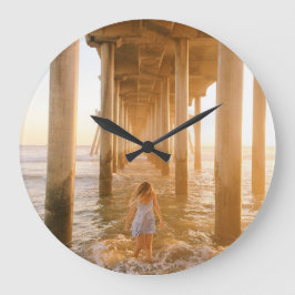 folkets kvinna stor klocka