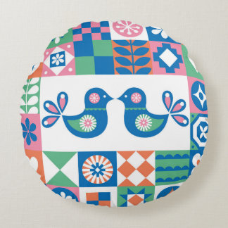 Folklore Blommigt Card: Scandinavian Design. Rund Kudde