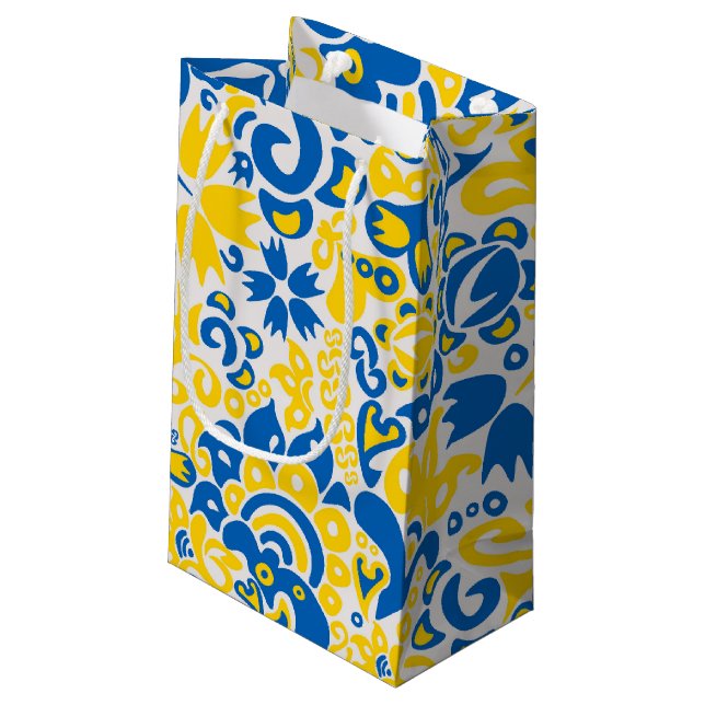 Folklore mönster med Ukrainas flagga färg (Baksidan Vinklad)