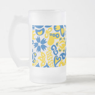 Folklore mönster med Ukrainas flagga färg Frostat Ölglas