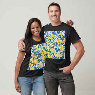 Folklore mönster med Ukrainas flagga färg T Shirt