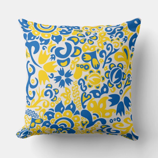 Folklore pattern with Ukrainian flag colors  Kudde (Framsida)