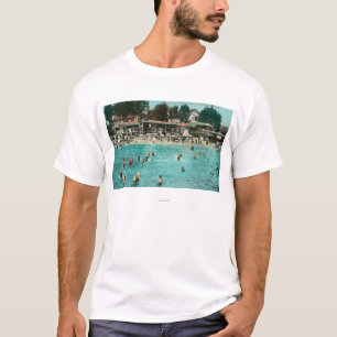 Folkmassor som simmar på Alameda BeachAlameda, CA T-shirt