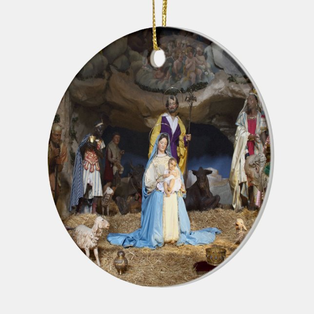 Fönstermiljö för antika jultomatienter julgransprydnad keramik (Vänster)