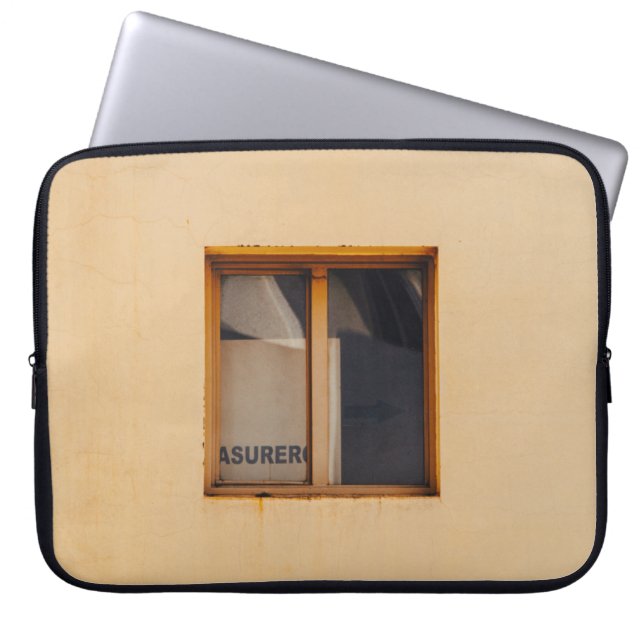 FÖNSTRET BROWN WOODEN FRAMED GLASS LAPTOP FODRAL (Framsidan)