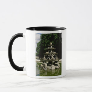 Fontaine de la Pyramide Mugg
