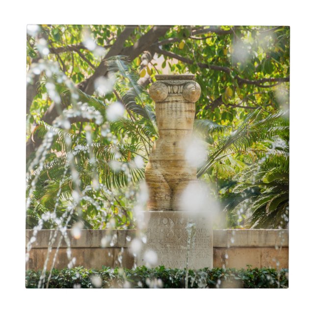 Fontän i Almudaina Gardens - Palma de Mallorca Kakelplatta (Framsidan)
