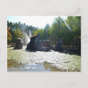 Fontän och lusthus, Nami Island, Korea Vykort
