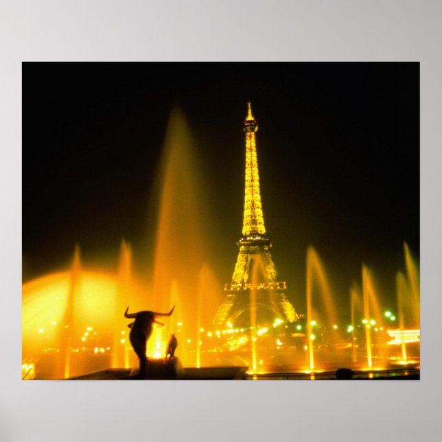 Fontän vid den världsberömda Eiffeltornet Paris Poster (Framsidan)
