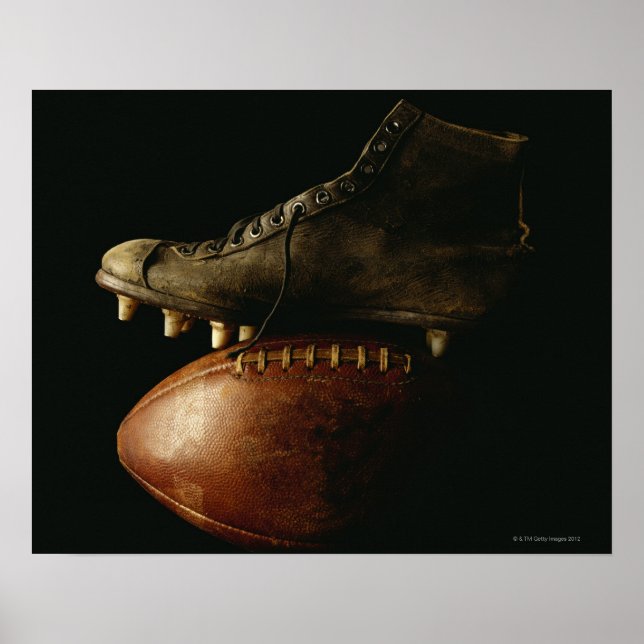 Football and Cleat Poster (Framsidan)