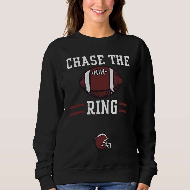 Football Player Chase the ring  Football Sayings T Shirt (Framsida)