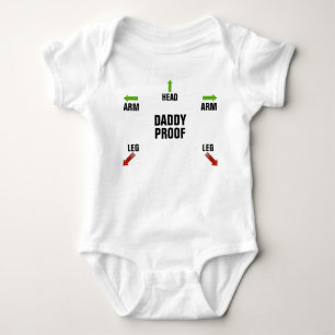 För armarmen för pappan lägger benen på ryggen t-shirt