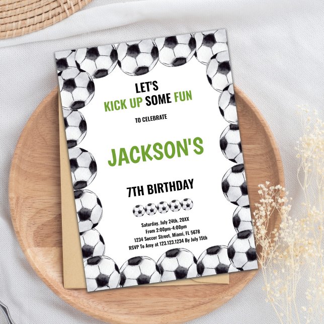 För barn för Fält-idrott i modern Grönt Inbjudningar (Ball Fram Soccer Birthday Invitations)