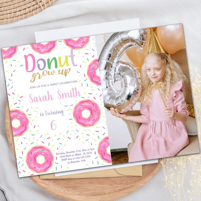 för barn för inbjudningar till svenska anpassaden (Pink Donut Birthday Invitations with photo)
