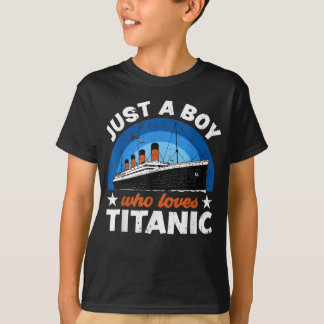 För bojor som bara kärlek, RMS Titanic T-Shirt