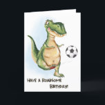 För jokertecken T-Rex och fotbollsdagskort Kort<br><div class="desc">Boys roligt Roarsome Fotbollsgalna t-rex grattis på födelsedagen-kort. Perfekt till en bror,  kusin,  vän,  morson,  man,  brorson,  son. Exklusiv till Grönten Elephant Cards varumärke.</div>
