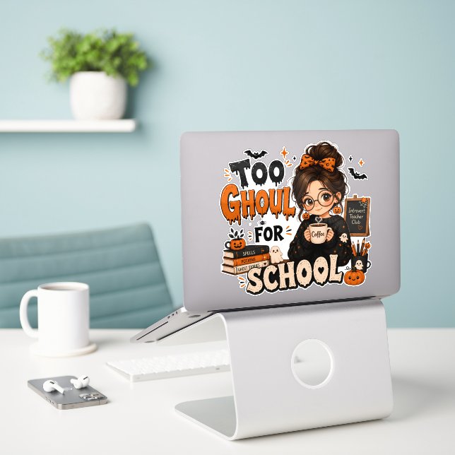För läskig för skolan Halloween-lärare dekal (Laptop På Skrivbordet)