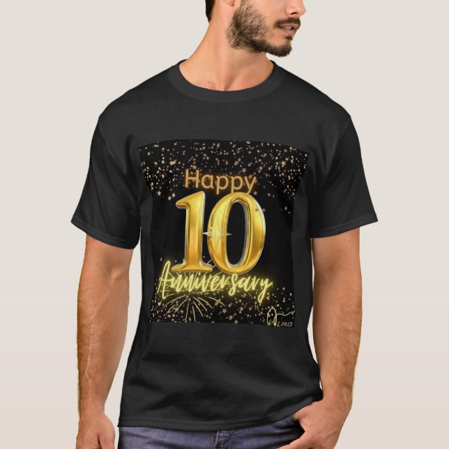 för Lycklig-årsdagen T-Shirts (Framsida)