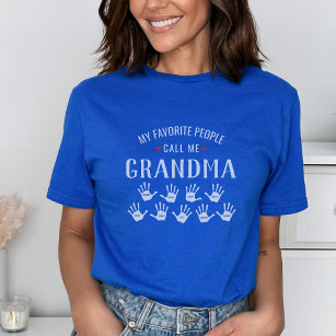 För mormor med Barnbarn Namn Personlig T Shirt