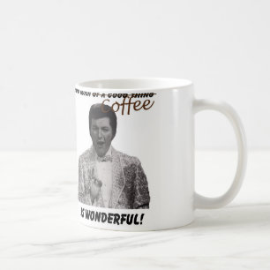 För mycket kaffe är underbart! kaffemugg