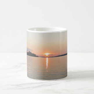 För solnedgångblått för sjö Vermilion ro Kaffemugg