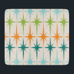 För Starbursts för vintage geometrisk skärbräda<br><div class="desc">Vintage. Geometrics. Starbursts. Om du älskar några av den ord, är denna geometriska Starbursts för retro vintage dekorativa Glass skärbräda för dig. Denna moderna design för det mitt- århundradet presenterar en kräm- bakgrund med ror av turkos, limefruktgrönt, orangen och krickastarbursts. Denna moddesign parar beautifully med den konstiga lite lök Retro...</div>