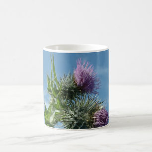 För Thistlekaffe för blå himmel skotsk mugg