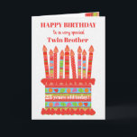 För Twin Brother Anpassningsbar Age Birthday Cake  Kort<br><div class="desc">Du kan lägga till åldern till det här briljanta födelsedagskortet för din tvillingbror, med en jordgubbsfödelsekaka. Kakan har många ljus med olika mönster och det finns ett mönstrat band runt kakan med färgstarka sommarfrukter - jordgubbar, hallon, kalk och orange. Ovanför kakan är hälsning, med rödbokstäver, "GRATTIS PÅ FÖDELSEDAGEN till en...</div>