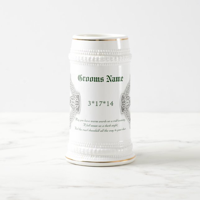 För välsignelseCeltic för brudgummar irländsk kor Sejdel (Center)