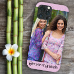 För vänner Foto Cute Heart-typografi<br><div class="desc">Coola fotot iphone case med eget anpassningsbar-foto. En underbar fotogåva med textövertäckning som lyder "eviga vänner" i handstil och som är kopplad till ett sött kärlek-hjärta. Fotomallen har konfigurerats så att du kan lägga till fotot som visas i porträtt-format. Om du har problem med placeringen kan du försöka beskära till...</div>