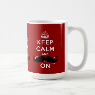 För vitbehålla för mustasch bär röd lugn och på kaffemugg