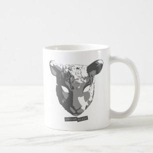 Föräldralösa svart får maskerar kaffemugg