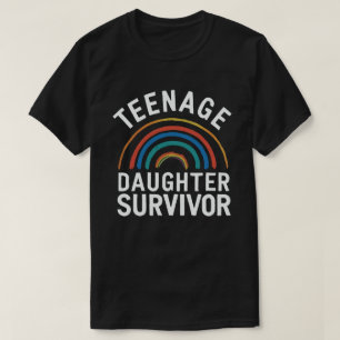 Föräldraren Teenage Dotter Survivor Funny Mamma Pa T Shirt