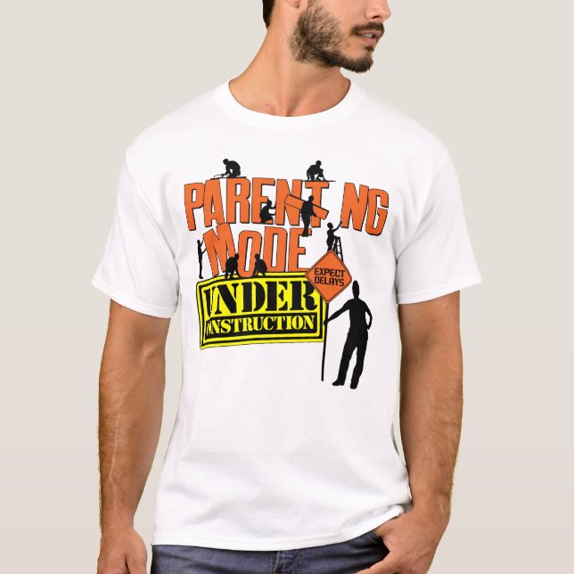 Föräldrarläge under konstruktion Förväntande övero T Shirt (Framsida)