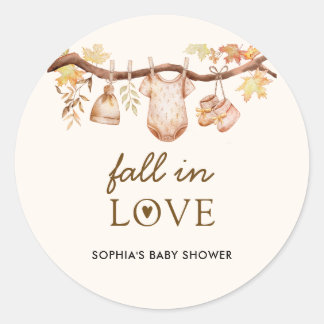 Förälskad baby shower runt klistermärke
