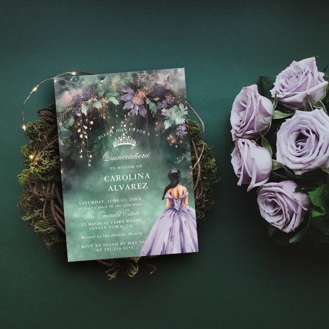 Förändrad Forest Faux Guld Lavender Quinceanera Inbjudningar (quince invitation quinceanera emerald green lavender enchanted forest magical fairy tale)