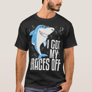 Förbereder tandläkarvård för äldre djur t shirt